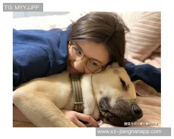 张伯霖分享摇篮舞庆祝喜讯家中爱犬迎来两只可爱小狗出生