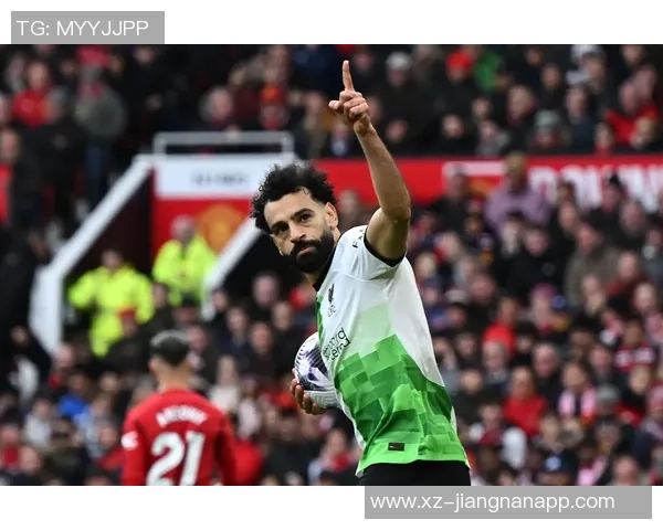 早报：双红会激战正酣曼联绝杀利物浦上演惊心动魄逆转