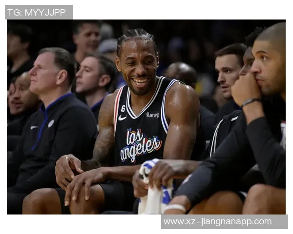 小卡季前赛表现出色砍下35分与队友重聚感到非常开心 小卡季前赛表现出色砍下35分与队友重聚感到非常开心